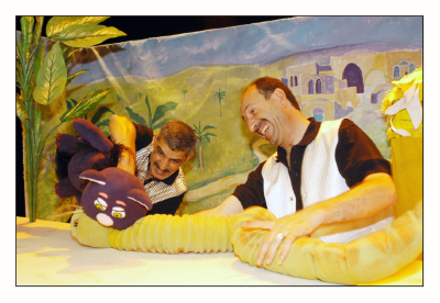 عرض مسرحية "مغامرات خضرا" في مسرح وسينماتك القصبة