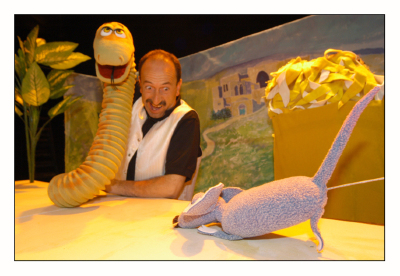 عرض مسرحية "مغامرات خضرا" في مسرح وسينماتك القصبة