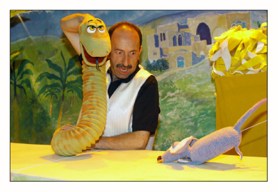 عرض مسرحية "مغامرات خضرا" في مسرح وسينماتك القصبة