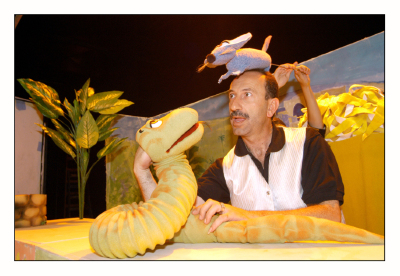 عرض مسرحية "مغامرات خضرا" في مسرح وسينماتك القصبة