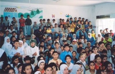 عرض مسرحي للأطفال لمسرح وسينماتك القصبة في مدينة الخليل