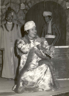 George Ibrahim during the theatrical performance of "Al-Iskafi al-Sa