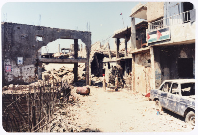 مدخل مخيم شاتيلا، 1980- 1989