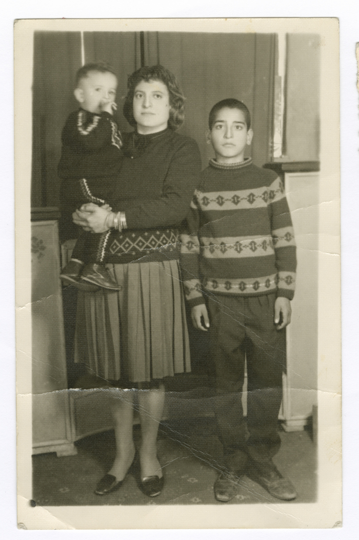 Nidal, Sharifa and Thaer Amro, 1960- 1969