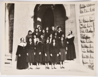 ليلى ترزي، كلية شميدت للبنات-القدس، 1953