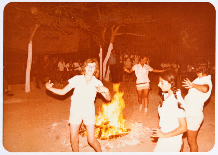 أنشطة صيفية من تنظيم ليلى ترزي، دير عمّار-رام الله، 1975