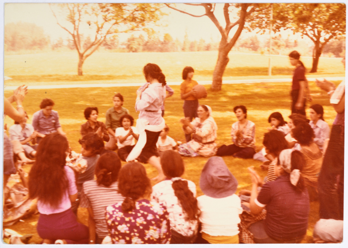 أنشطة صيفية من تنظيم ليلى ترزي، دير عمّار-رام الله، 1975