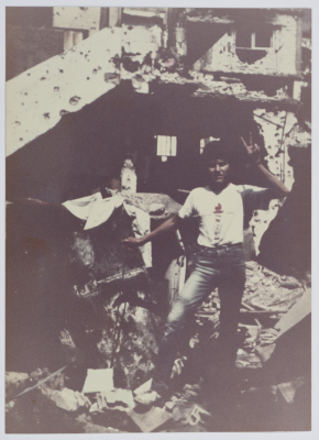 آثار الدمار في مخيم للاجئين الفلسطينيين، بيروت، 1985