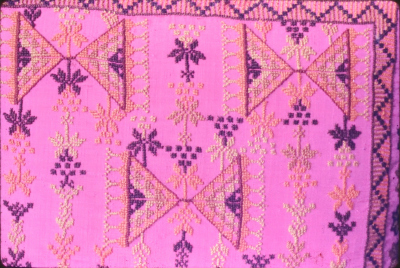 Handmade Embroidery Products by the Association for the Development of Palestinian Camps (INAASH) 