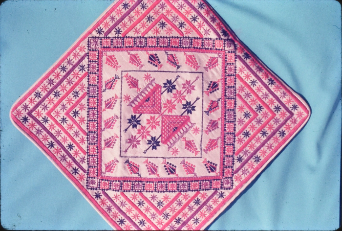 Handmade Embroidery Products by the Association for the Development of Palestinian Camps (INAASH) 
