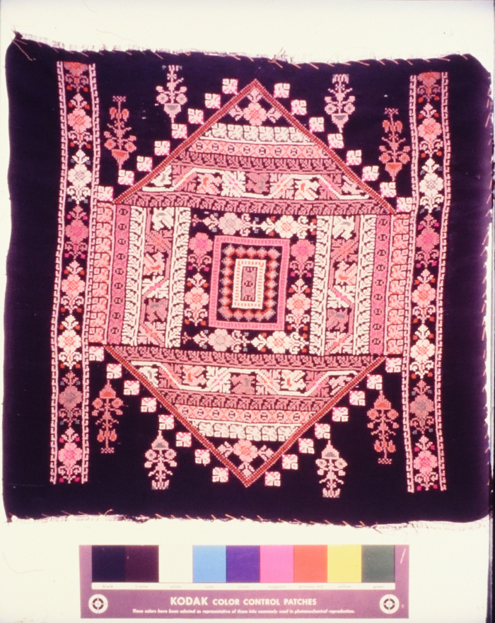 Handmade Embroidery Products by the Association for the Development of Palestinian Camps (INAASH) 