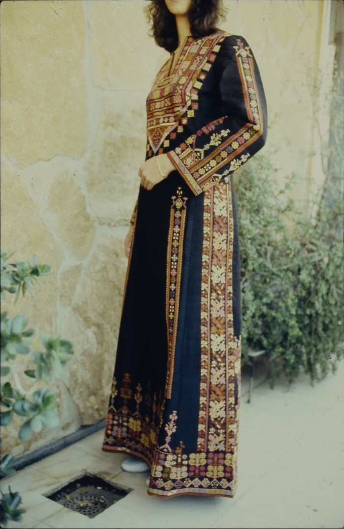 Handmade Embroidery Products by the Association for the Development of Palestinian Camps (INAASH) 