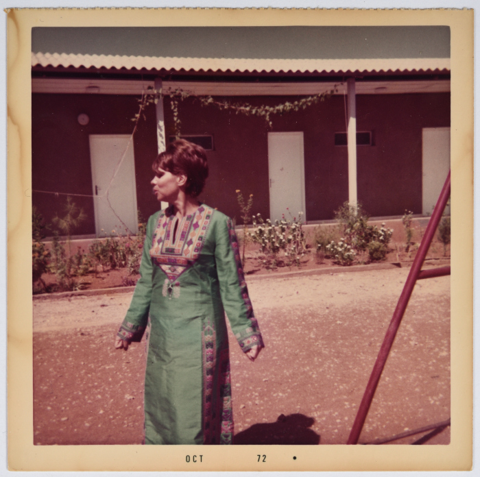 مطرزات فلسطينية تراثية من انتاج انعاش المخيم