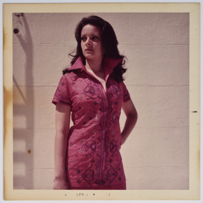 مطرزات فلسطينية تراثية من انتاج انعاش المخيم