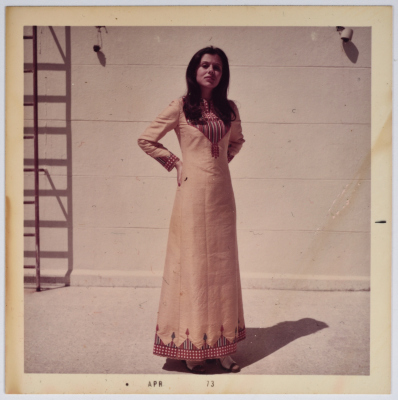 مطرزات فلسطينية تراثية من انتاج انعاش المخيم