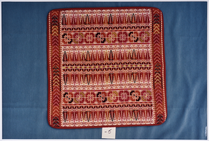 Handmade Embroidery Products by the Association for the Development of Palestinian Camps (INAASH) 