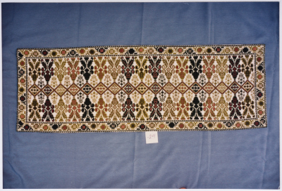 Handmade Embroidery Products by the Association for the Development of Palestinian Camps (INAASH) 