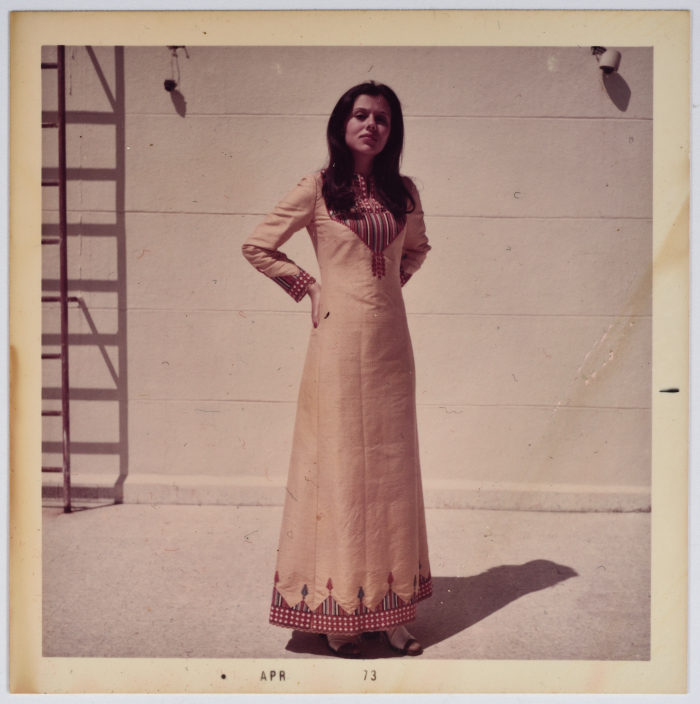 مطرزات فلسطينية تراثية من انتاج انعاش المخيم