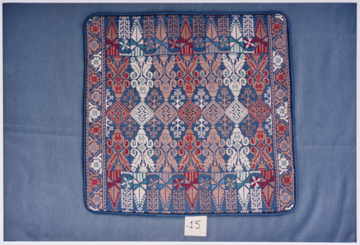 Handmade Embroidery Products by the Association for the Development of Palestinian Camps (INAASH) 