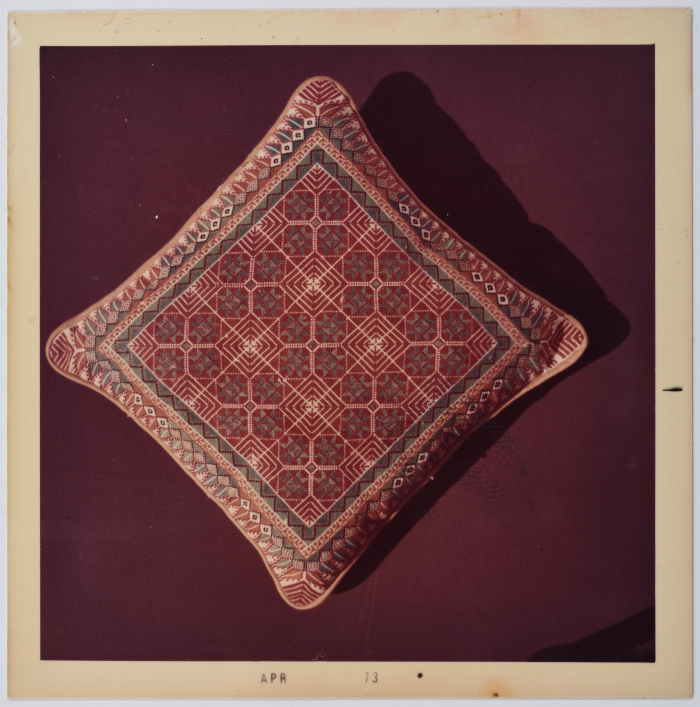 Handmade Embroidery Products by the Association for the Development of Palestinian Camps (INAASH) 