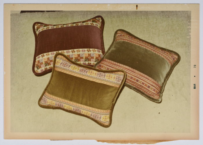 Handmade Embroidery Products by the Association for the Development of Palestinian Camps (INAASH) 