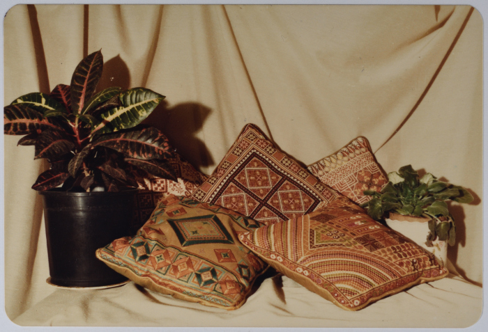 Handmade Embroidery Products by the Association for the Development of Palestinian Camps (INAASH) 