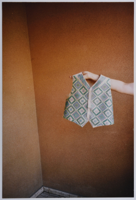 مطرزات فلسطينية تراثية من انتاج انعاش المخيم