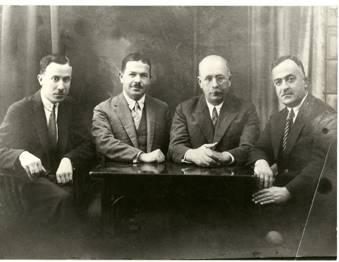 خليل السكاكيني وأصدقاؤه، 1920-1939