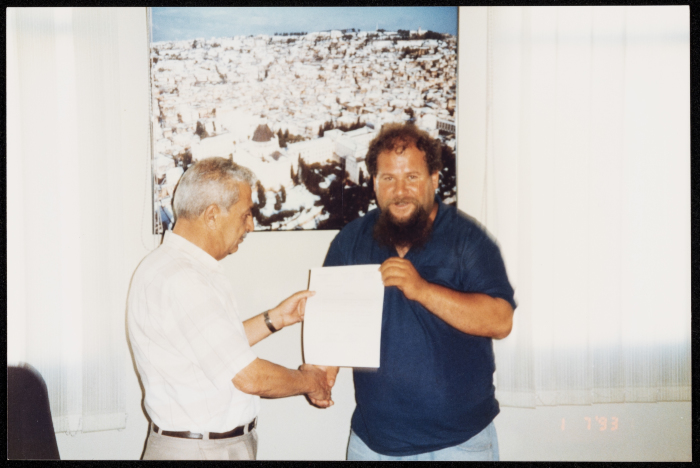 توفيق زياد خلال العمل عام 1993 