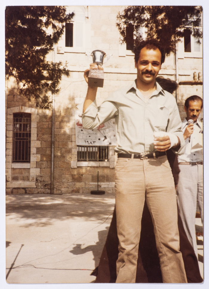 مشاركة فرقة الفنون الشعبية في مسابقة الدبكة الشعبية في بيت لحم