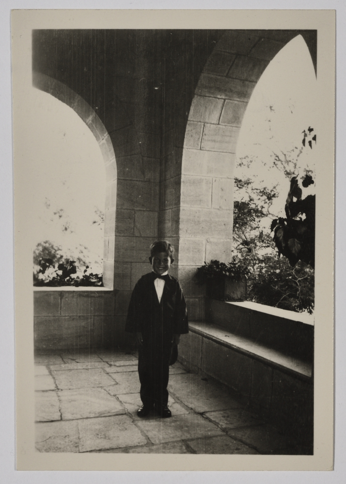 الطفل عبد اللطيف 