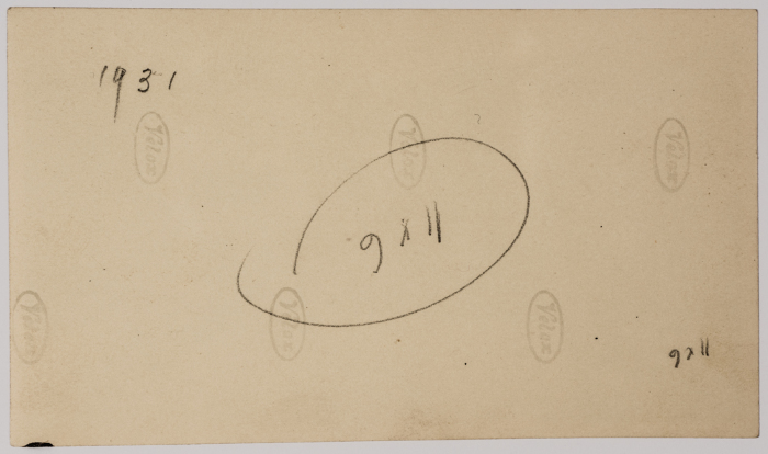 طالبات ومعلمات من مدرسة الفرندز