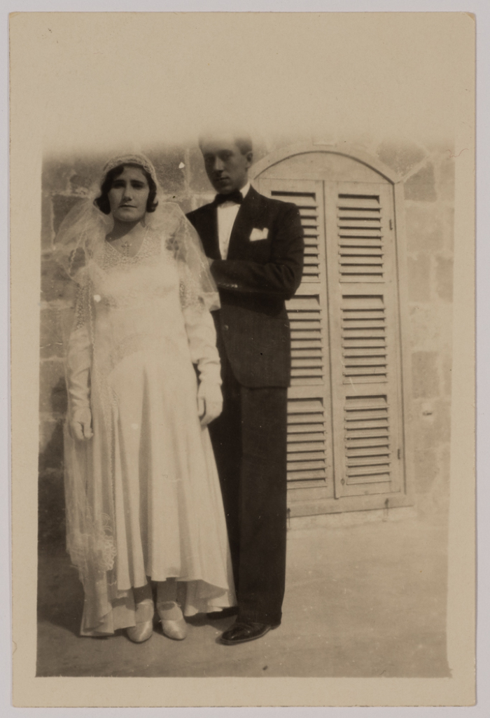 الزوجان سائد ومديحة أثناء زفافهما 1932  