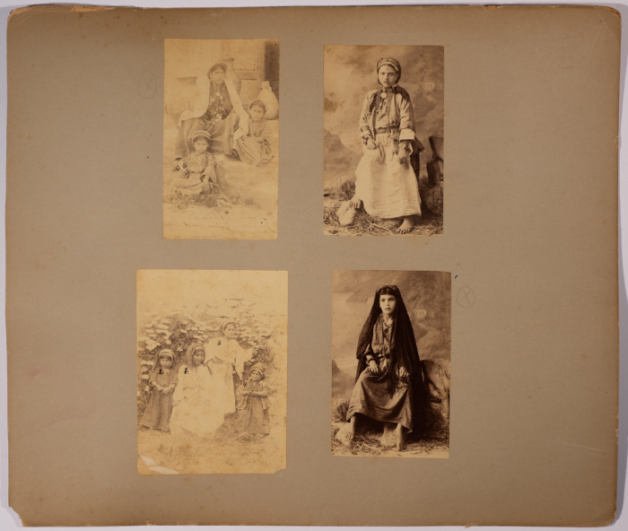 مجموعة صور لفتياتفي لباس تراثي