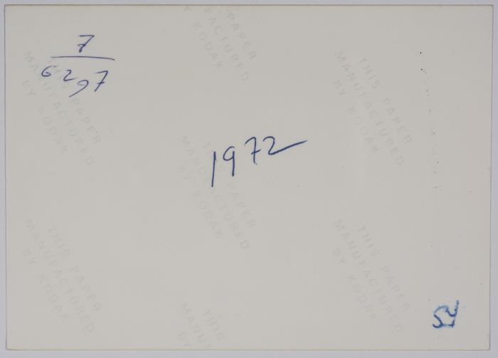 خريجات مدرسة الفرندز للعام 1972