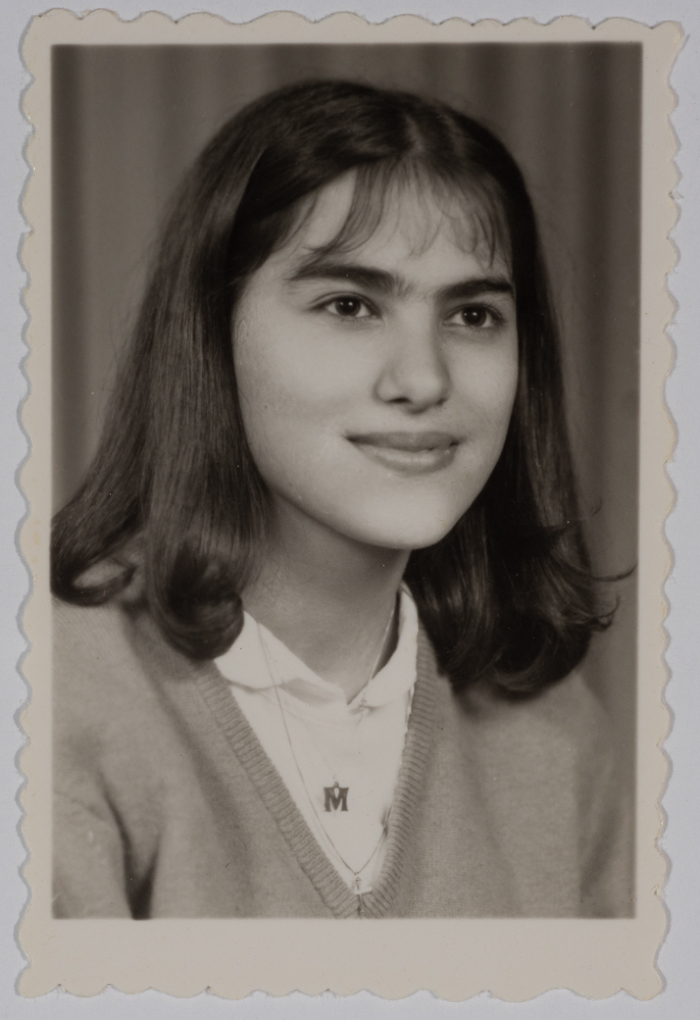 صورة شخصية لفتاة من مدرسة الفرندز