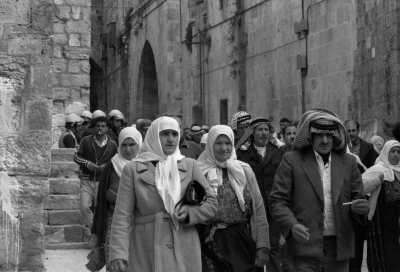 خروج المصلين من البلدة القديمة، القدس، 1988