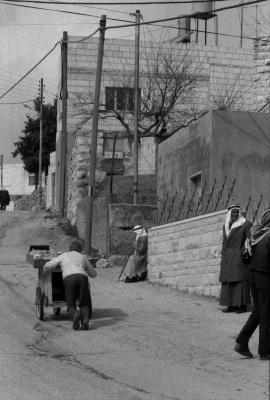 الإضراب التجاري في قرية المزرعة الشرقية خلال أحداث الانتفاضة، 1988