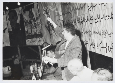 توفيق زيّاد خلال المشاركة في أحد المؤتمرات في مدينة الناصرة 