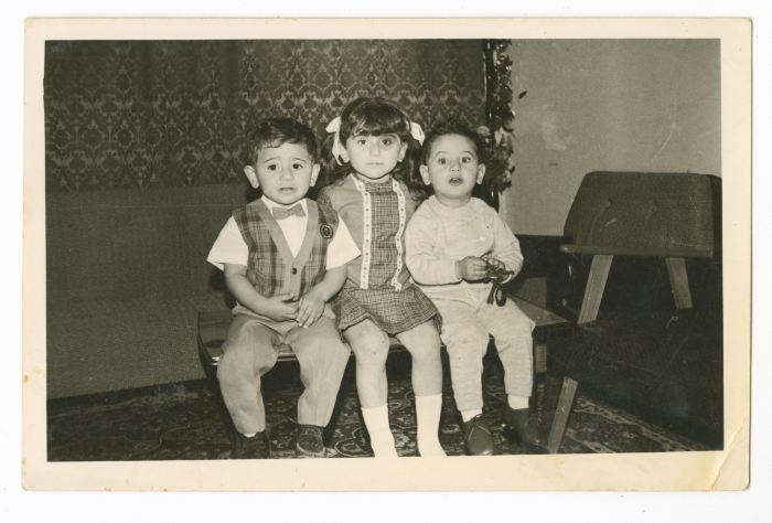 أفراد من عائلة حداد