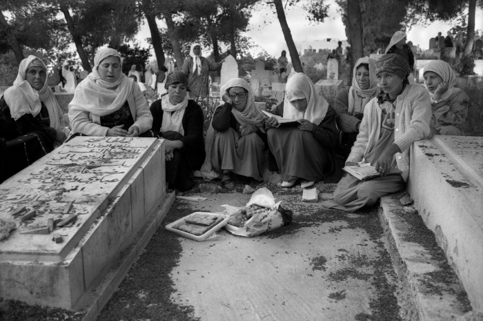 Women Reading Al-Fatiha Surah on the Souls of the Dead