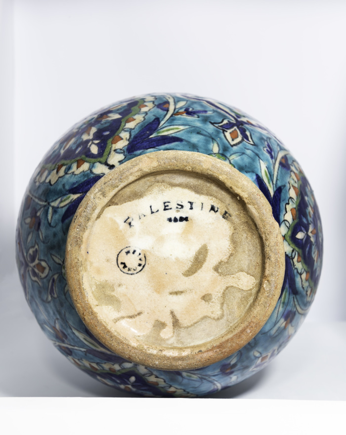 Pottery vase