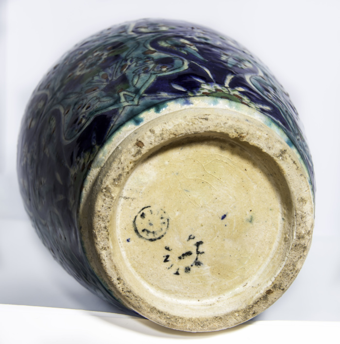 Pottery vase