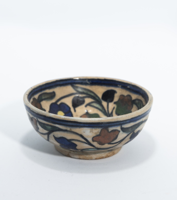 Pottery pot