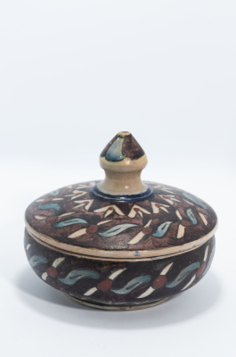 Pottery pot