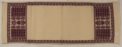 قطعة مُطرزةٌ أنتجتها نساء جمعية إنعاش المخيم، لبنان، سبعينيات القرن العشرين