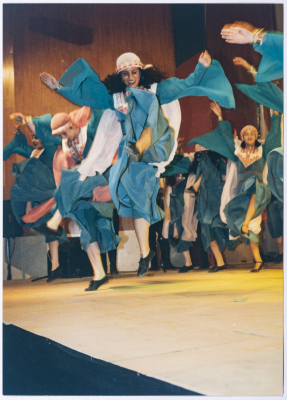A Glimpse of el-Funoun Palestinian Popular Dance Troupe's “Zaghareed” Dance Show in 1997