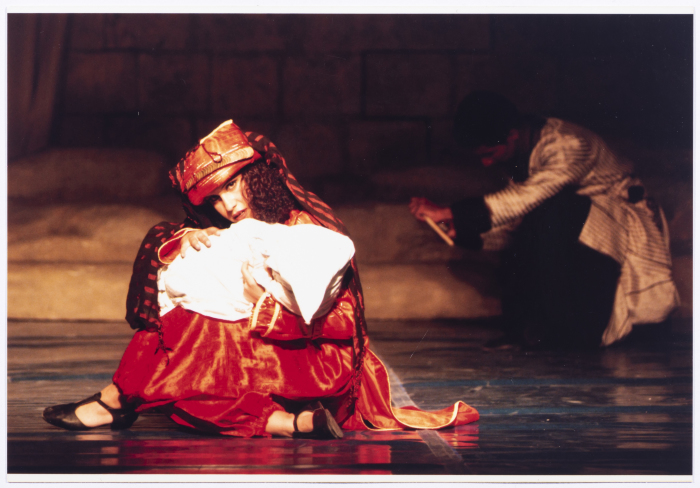 A Glimpse of el-Funoun Palestinian Popular Dance Troupe’s 