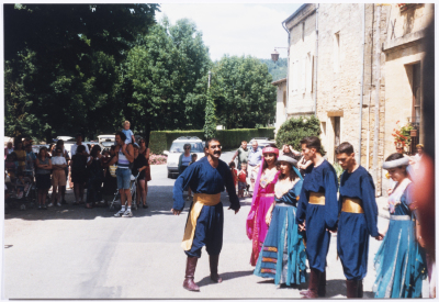 A Glimpse of el-Funoun Palestinian Popular Dance Troupe's France Tour, 1999