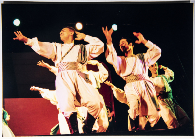 من عرض فرقة الفنون الشعبية 